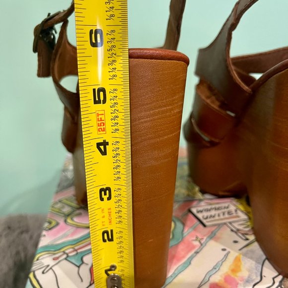 Jeffrey Campbell Auburn Platform Size 11 - Picture 4 of 12